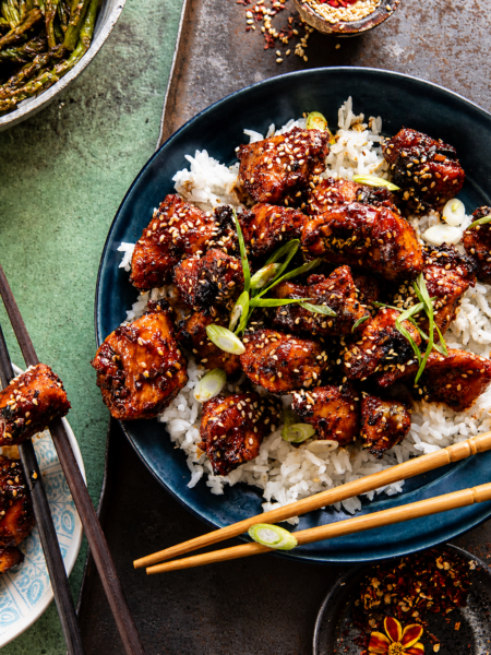 30 Minute Honey Garlic Chicken (Easy & Delicious Recipe)