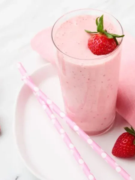 🍓🍌 Strawberry Banana Smoothie Recipe (Healthy & Creamy Drink)