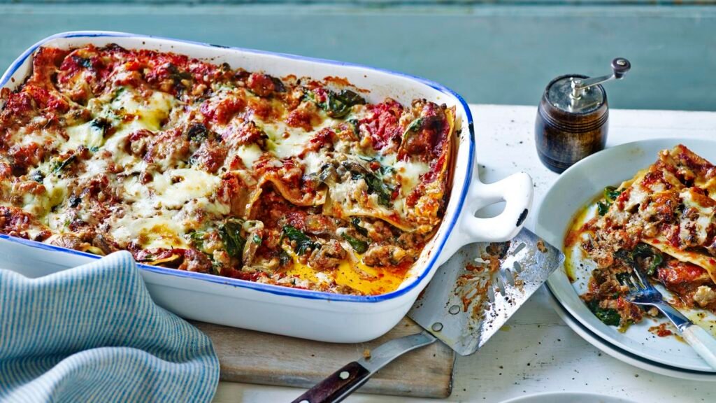 🍝 Cheesy Homemade Lasagna Recipe